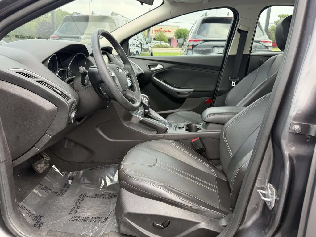 Used 2014 Ford Focus Titanium FWD image 18