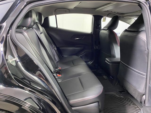 Used 2023 Toyota Prius Prime Premium FWD image 9
