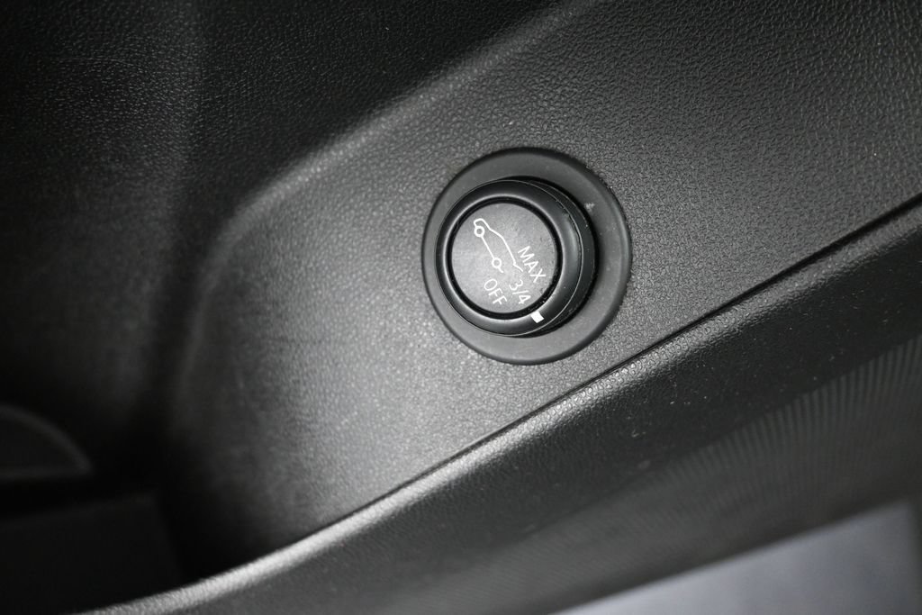 Used 2019 Chevrolet Equinox LT FWD image 25