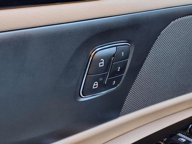 Certified 2024 Lincoln Nautilus Premier image 15