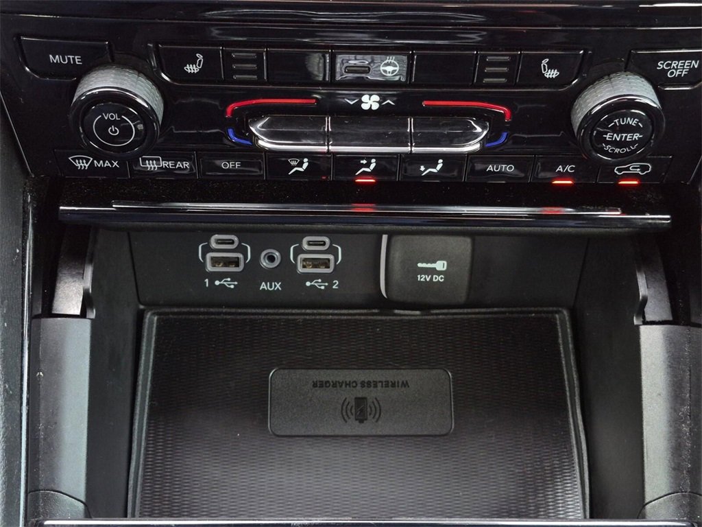 Used 2023 Jeep Grand Cherokee Altitude image 24