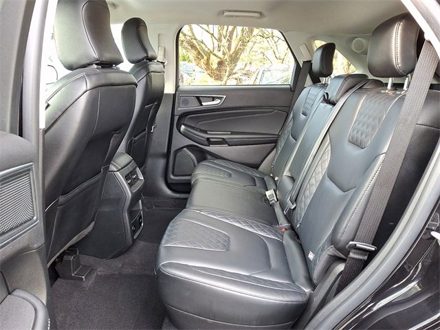 Used 2024 Ford Edge Titanium image 10
