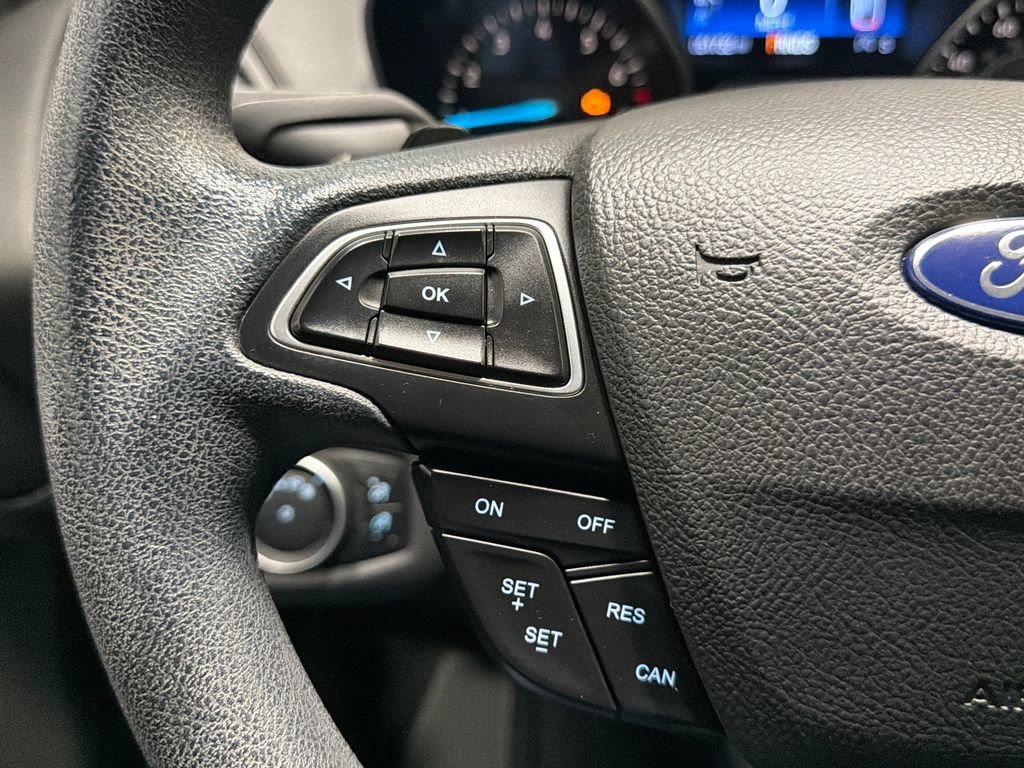 Used 2017 Ford Escape SE w/ Equipment Group 201A AWD/4WD image 11