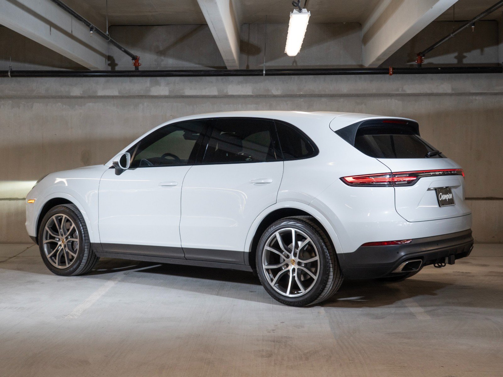 Certified 2023 Porsche Cayenne AWD/4WD image 3