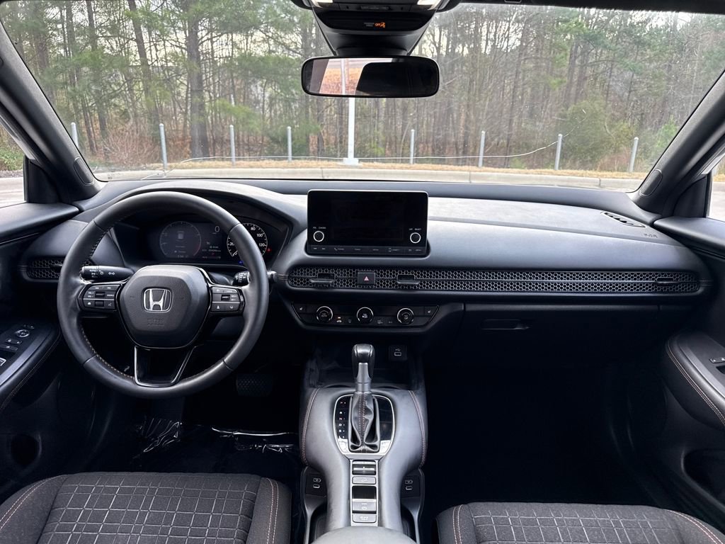Used 2024 Honda HR-V Sport image 16