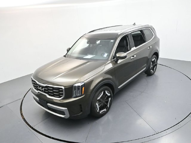 Used 2023 Kia Telluride S FWD image 37