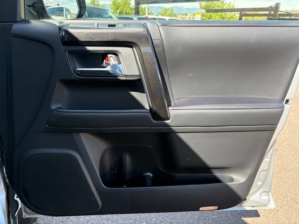 Used 2020 Toyota 4Runner TRD Off-Road image 37