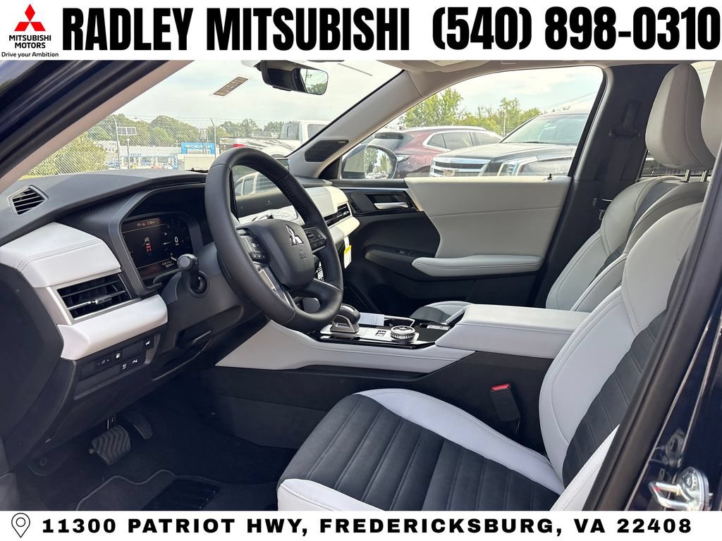 New 2026 Mitsubishi Outlander SE AWD/4WD image 3