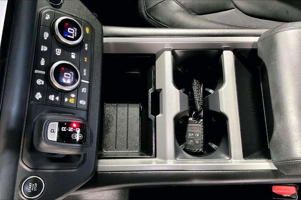 Used 2025 Land Rover Defender 110 Sedona Red Edition image 17