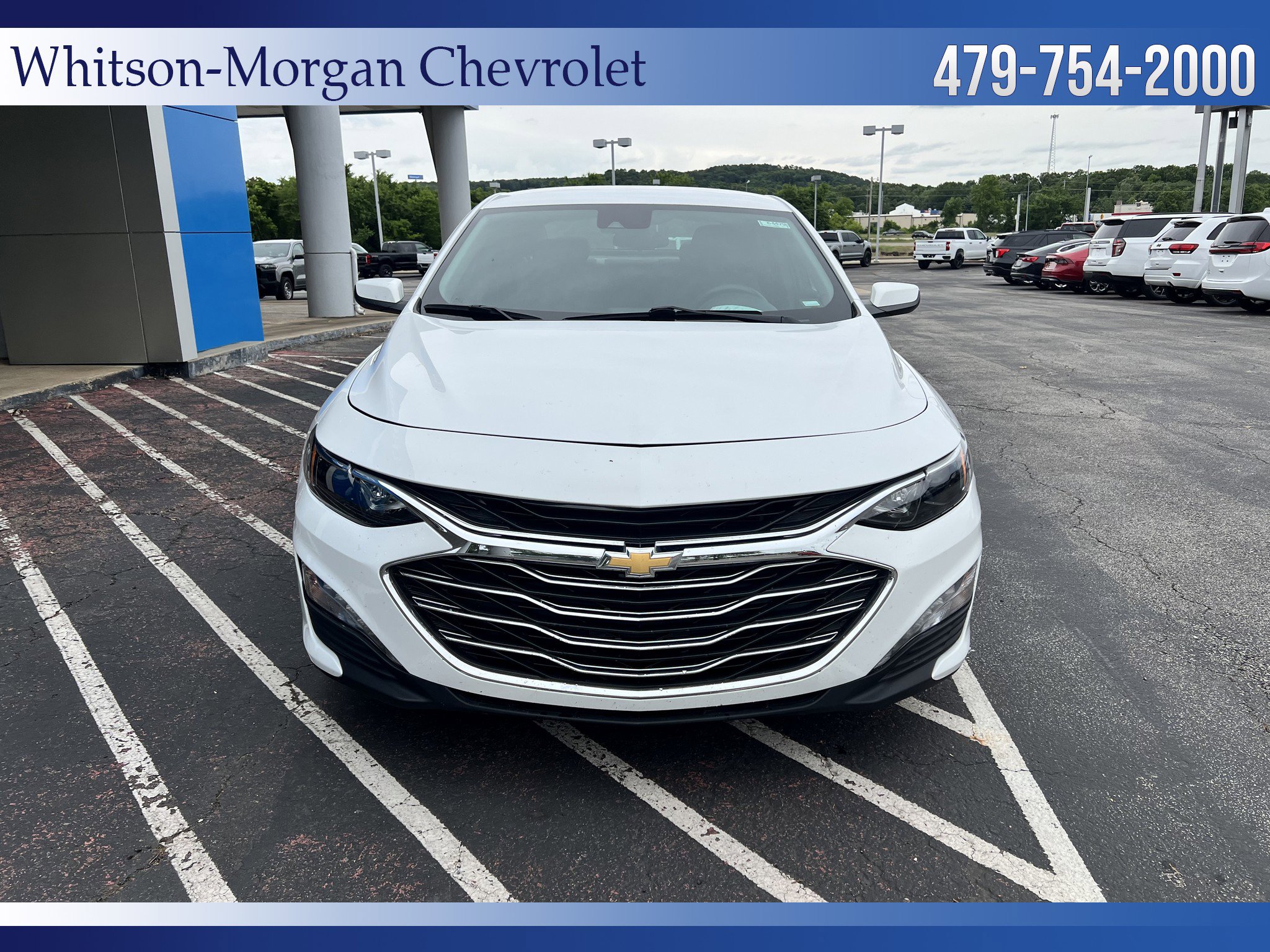 Used 2024 Chevrolet Malibu LT FWD image 2
