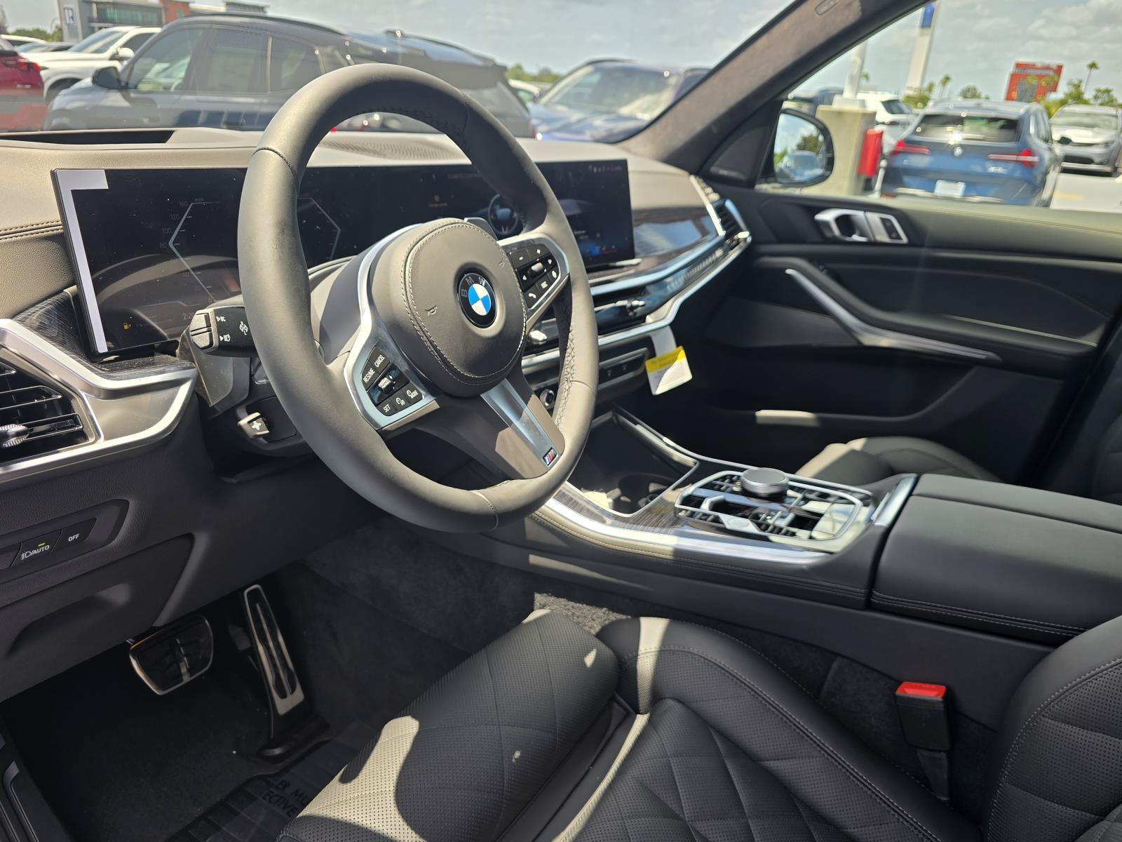 New 2026 BMW X5 xDrive40i w/ M Sport Package AWD/4WD image 17