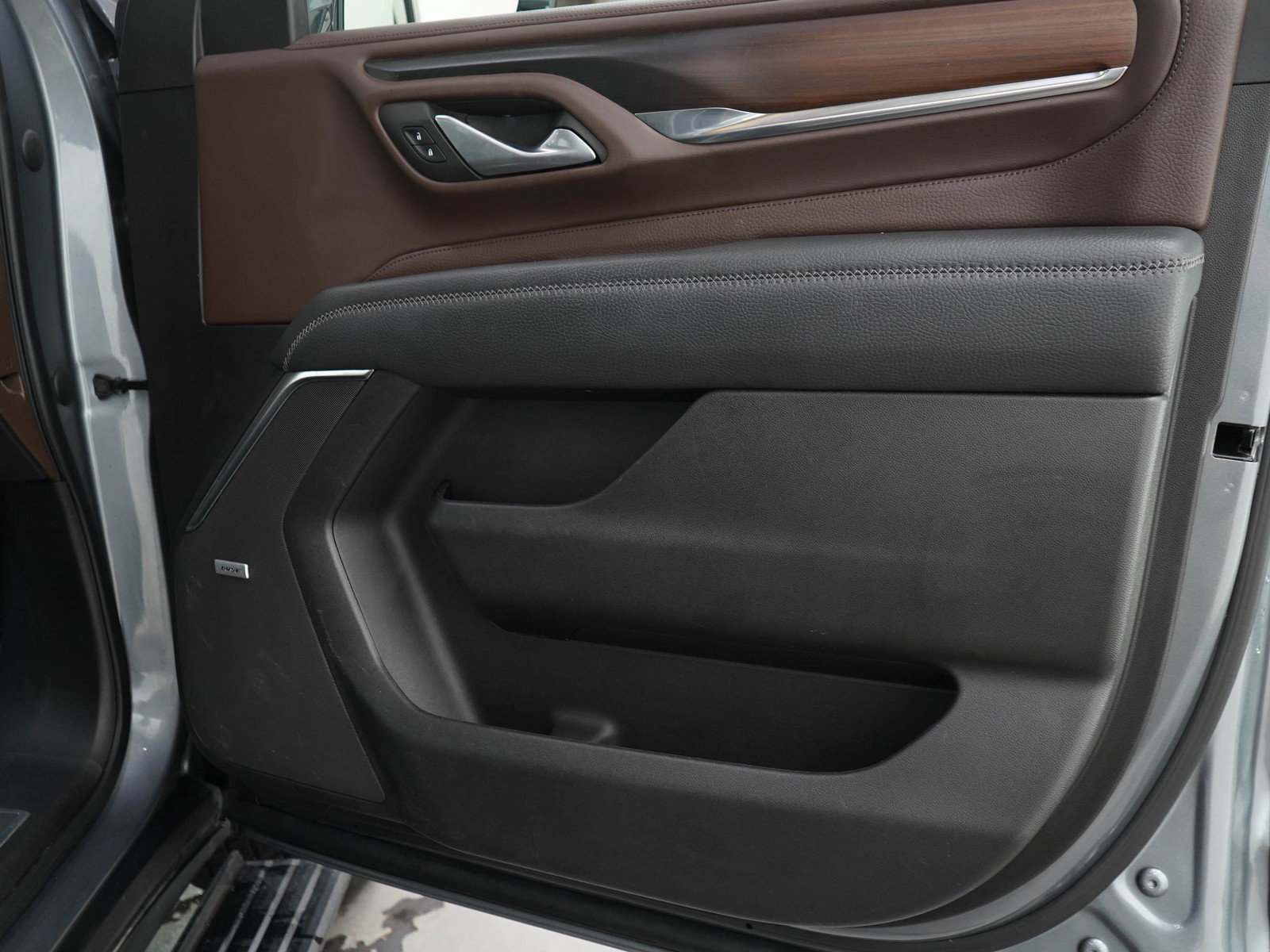 Used 2022 GMC Yukon XL Denali AWD/4WD image 9