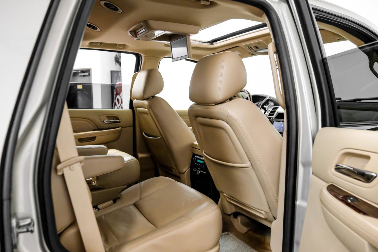 Used 2014 Cadillac Escalade Premium image 27