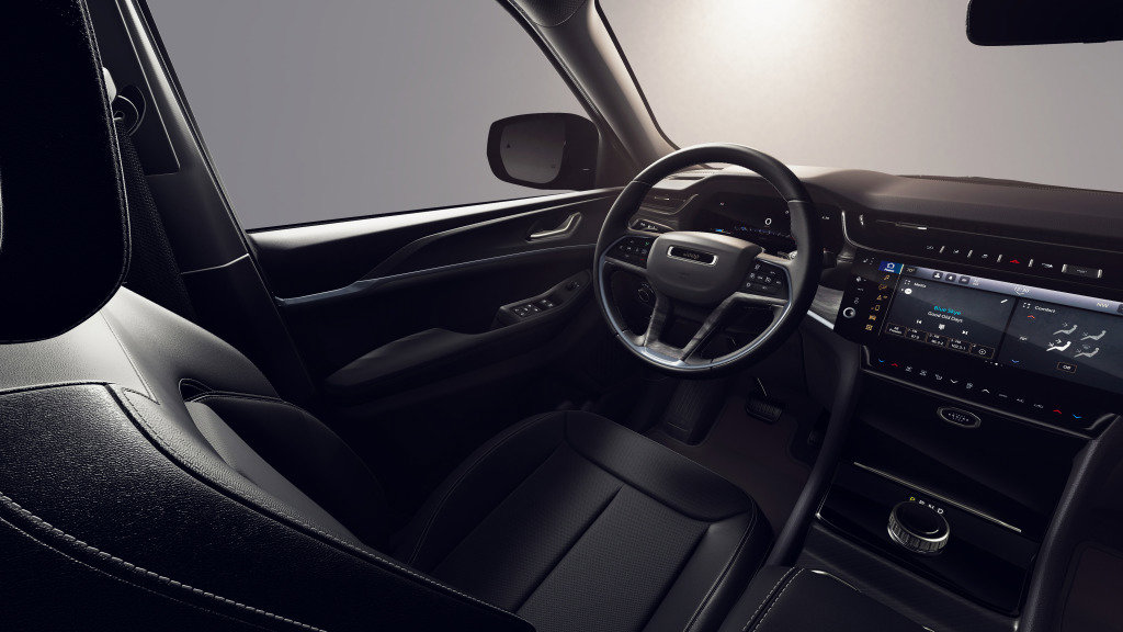 New 2026 Jeep Grand Cherokee L 2WD image 8