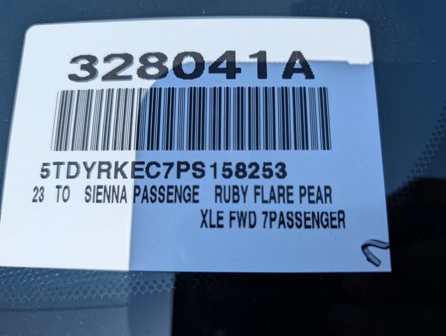 Certified 2023 Toyota Sienna XLE FWD image 35
