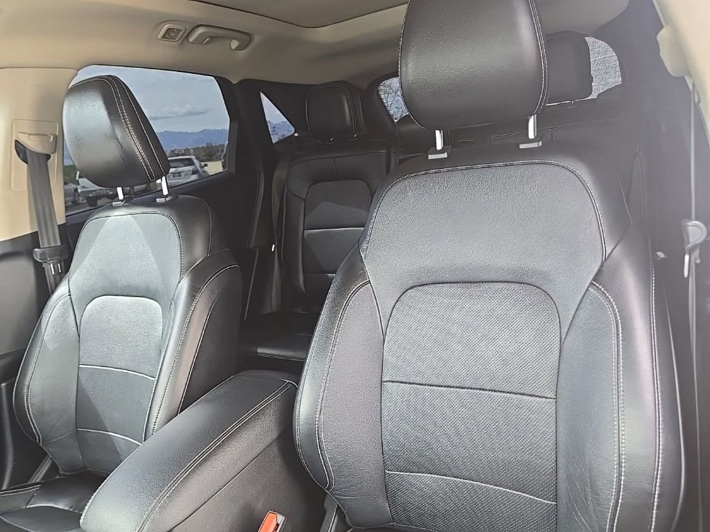 Used 2020 Ford Escape Titanium image 20