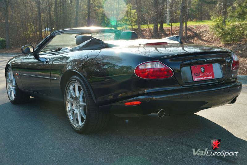Used 2003 Jaguar XK8 Convertible image 28