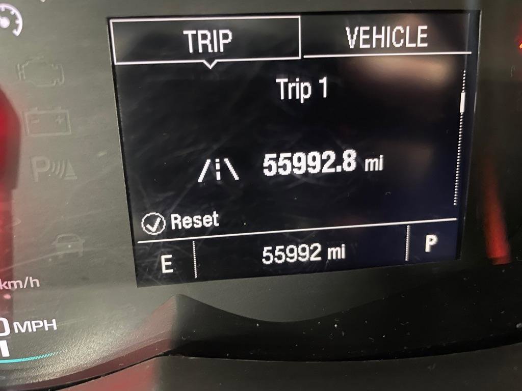 Used 2018 Chevrolet Trax LT w/ LT Convenience Package FWD image 27