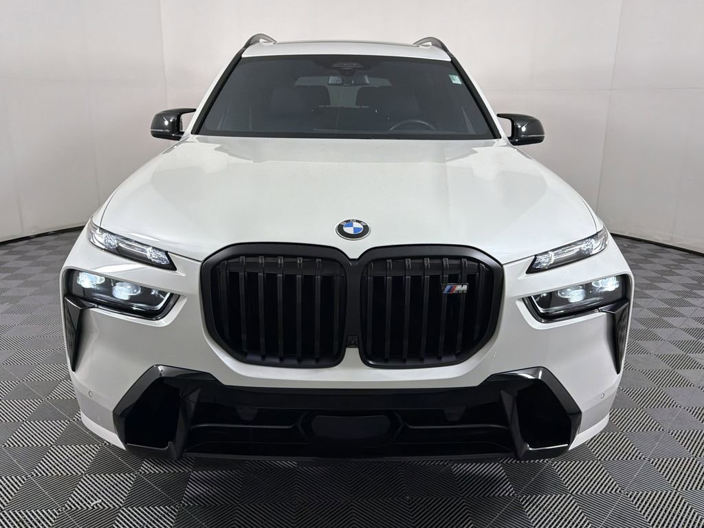 Used 2024 BMW X7 M60i w/ Executive Package image 2