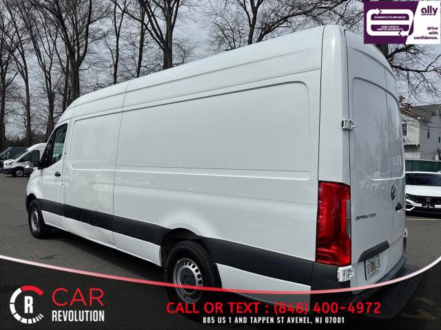 Used 2023 Mercedes-Benz Sprinter 2500 image 4