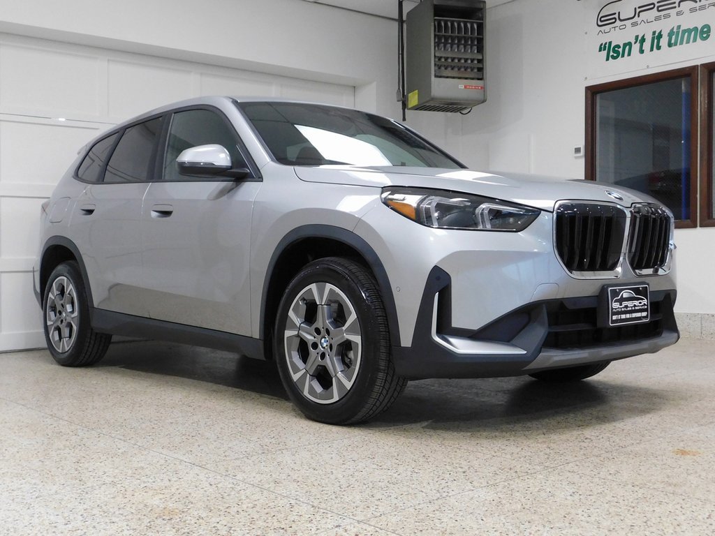 Used 2024 BMW X1 xDrive28i image 3