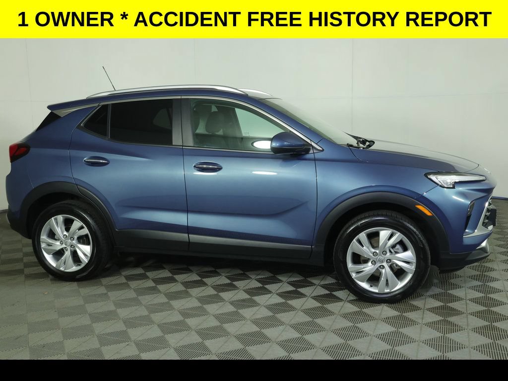 Used 2025 Buick Encore GX Preferred w/ Comfort Package AWD/4WD image 2