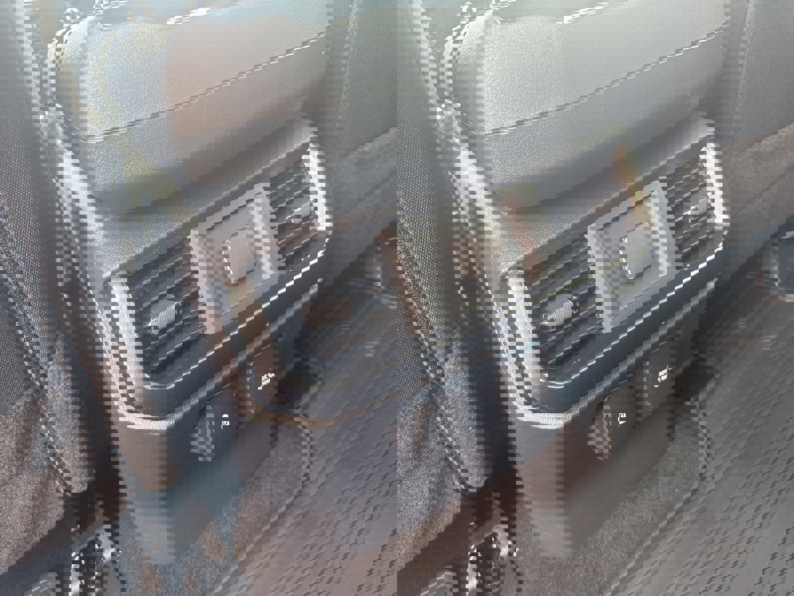 Used 2022 Ford F150 XLT w/ Equipment Group 302A High image 18