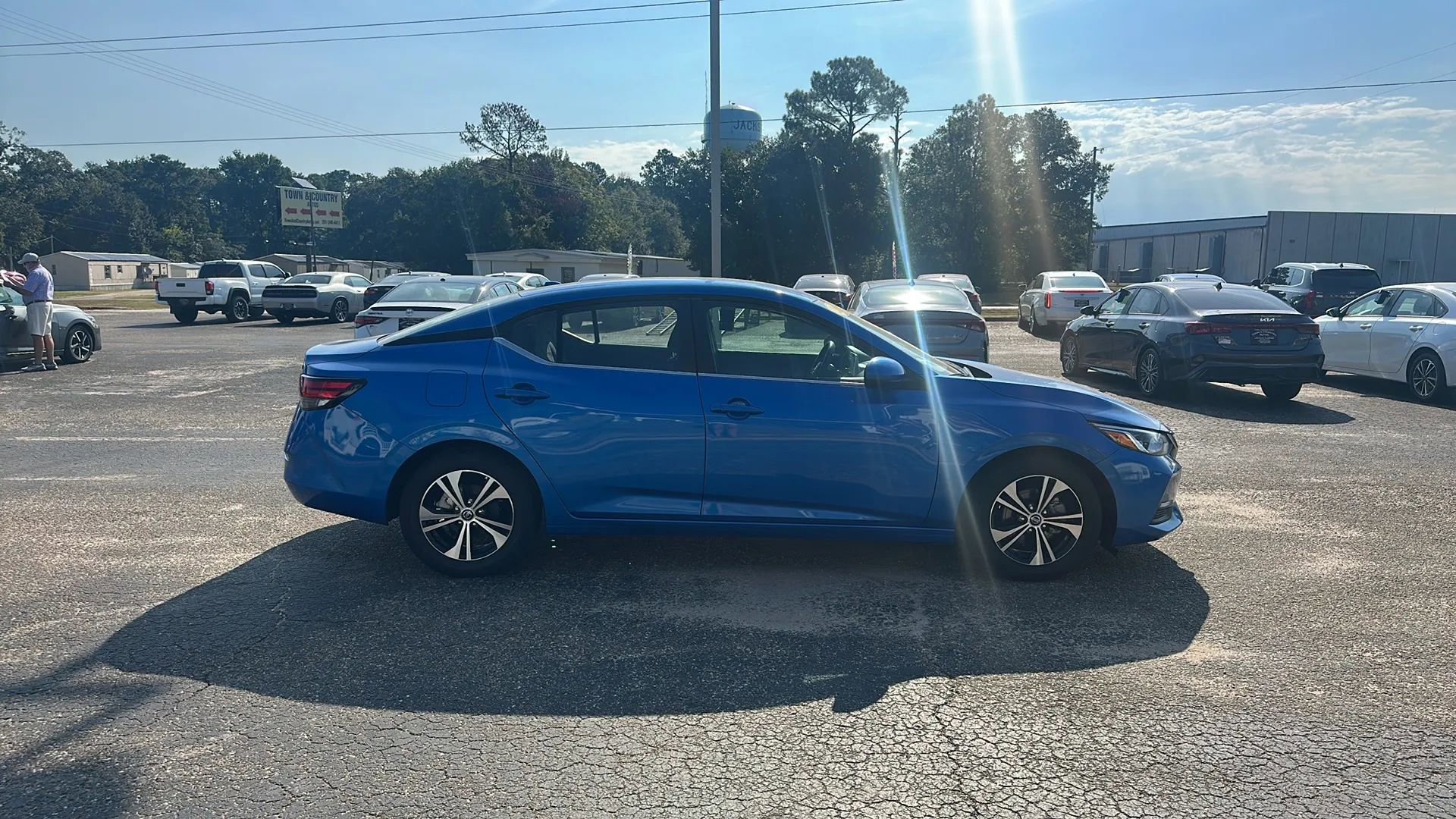 Used 2023 Nissan Sentra SV image 4
