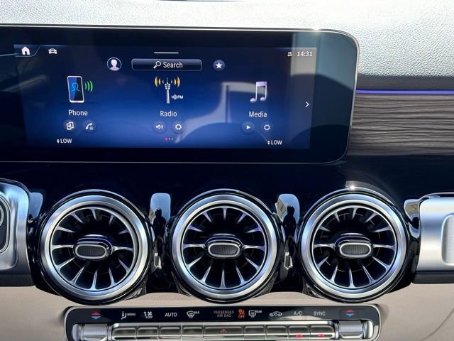 New 2026 Mercedes-Benz GLB 250 4MATIC image 18