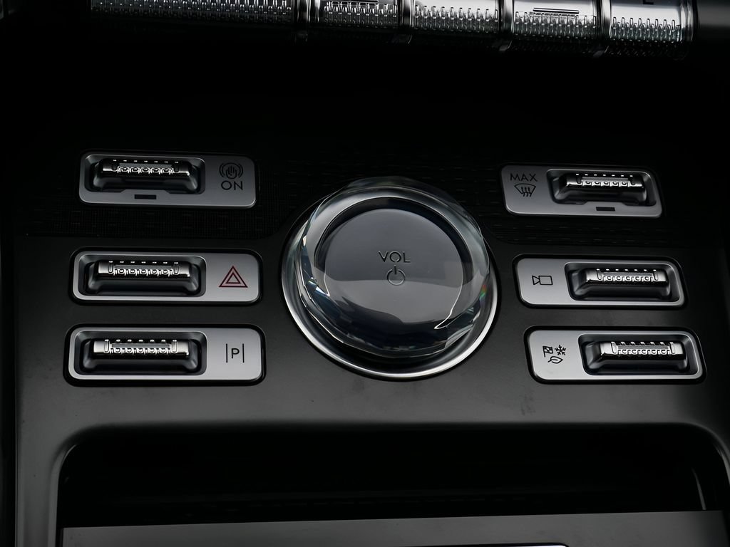 Used 2025 Lincoln Nautilus Reserve AWD/4WD image 26