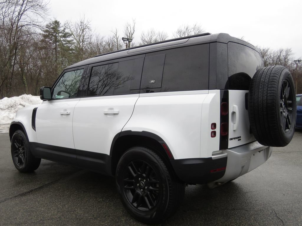 Used 2022 Land Rover Defender 110 SE image 7