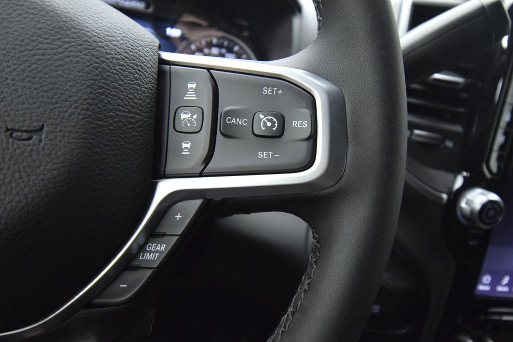 New 2026 RAM 5500 Tradesman AWD/4WD image 30