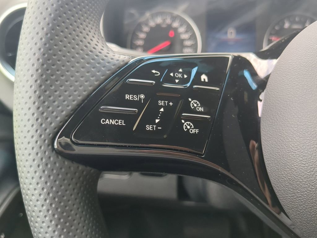 Used 2025 Mercedes-Benz Sprinter 2500 image 10