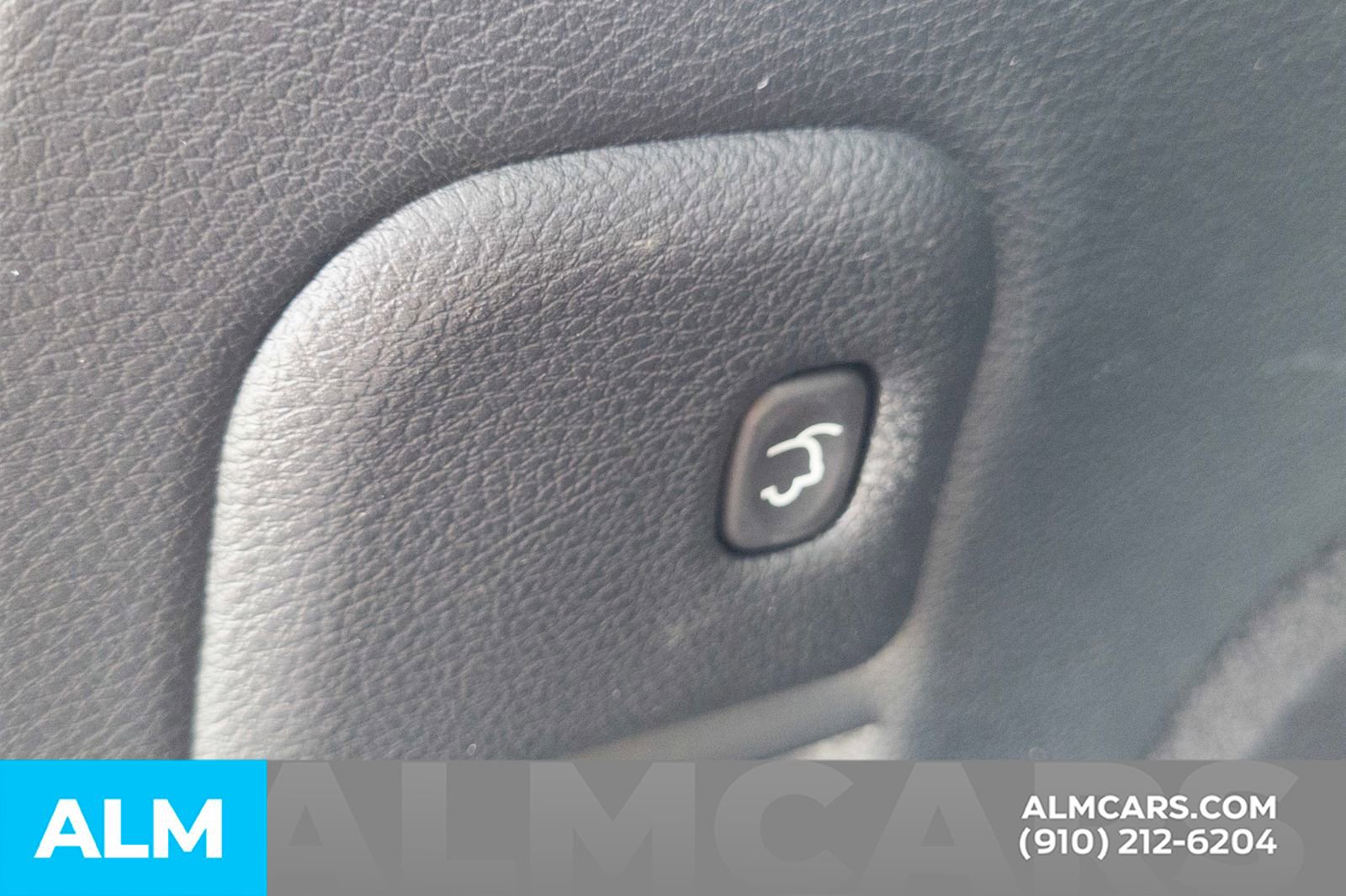 Used 2019 Jeep Grand Cherokee Altitude image 10