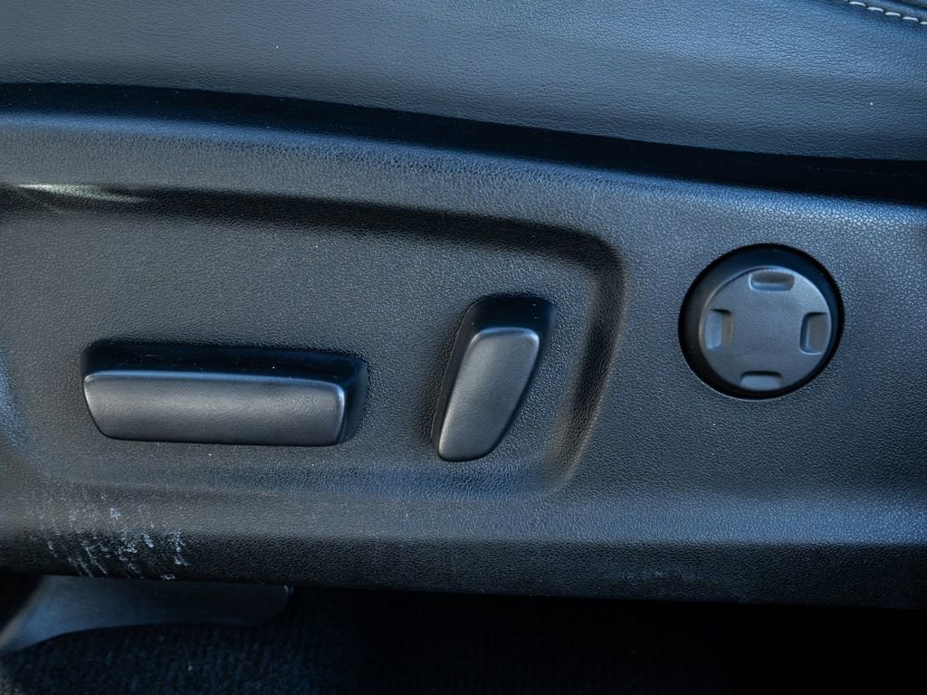 Used 2022 Lexus RX 450h AWD w/ Luxury Package image 28