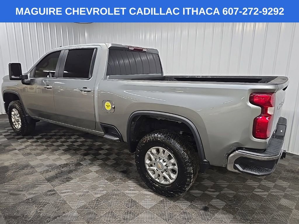 Used 2024 Chevrolet Silverado 3500 LT AWD/4WD image 9