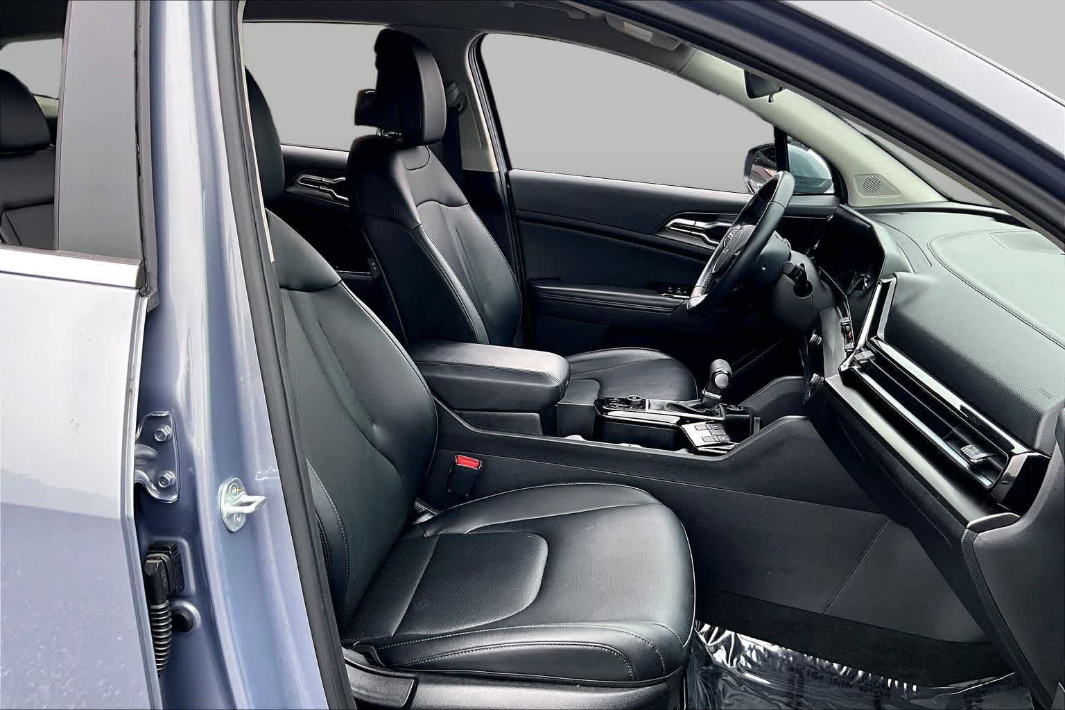Used 2023 Kia Sportage EX FWD image 12