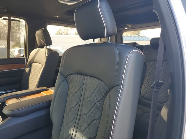 Used 2024 Jeep Grand Wagoneer Series III w/ HD Trailer Tow Package image 14