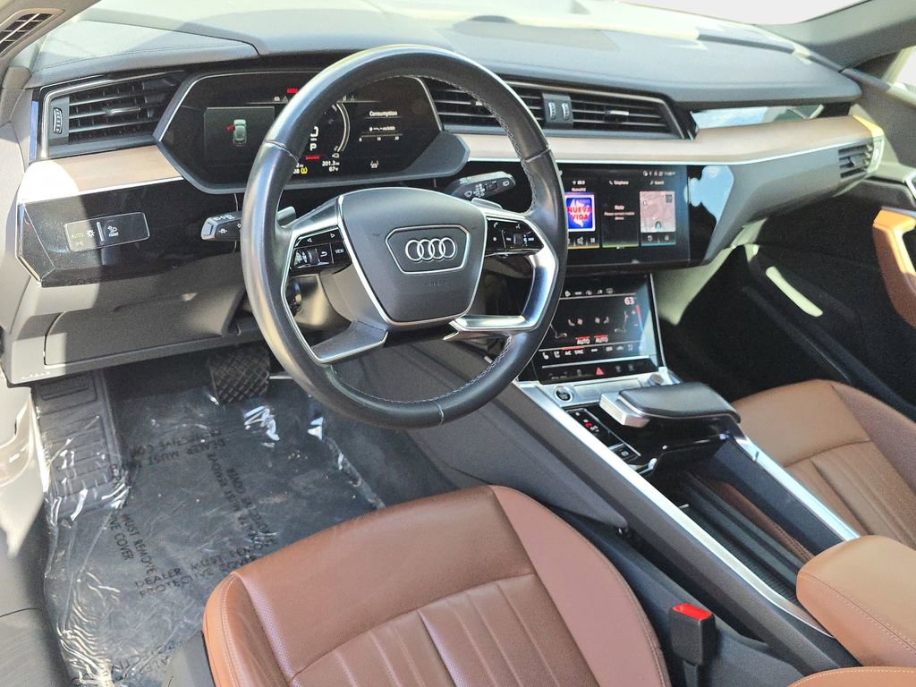 Certified 2024 Audi Q8 e-tron Premium Plus image 16