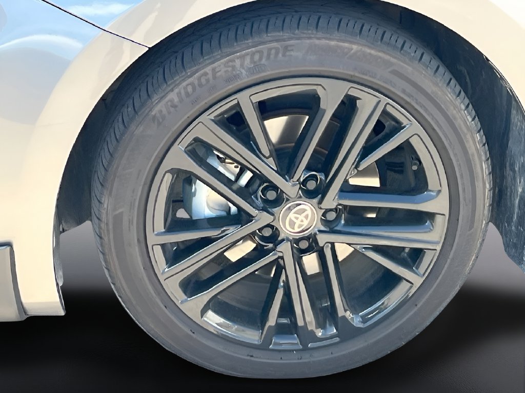 Used 2025 Toyota Camry SE FWD image 31