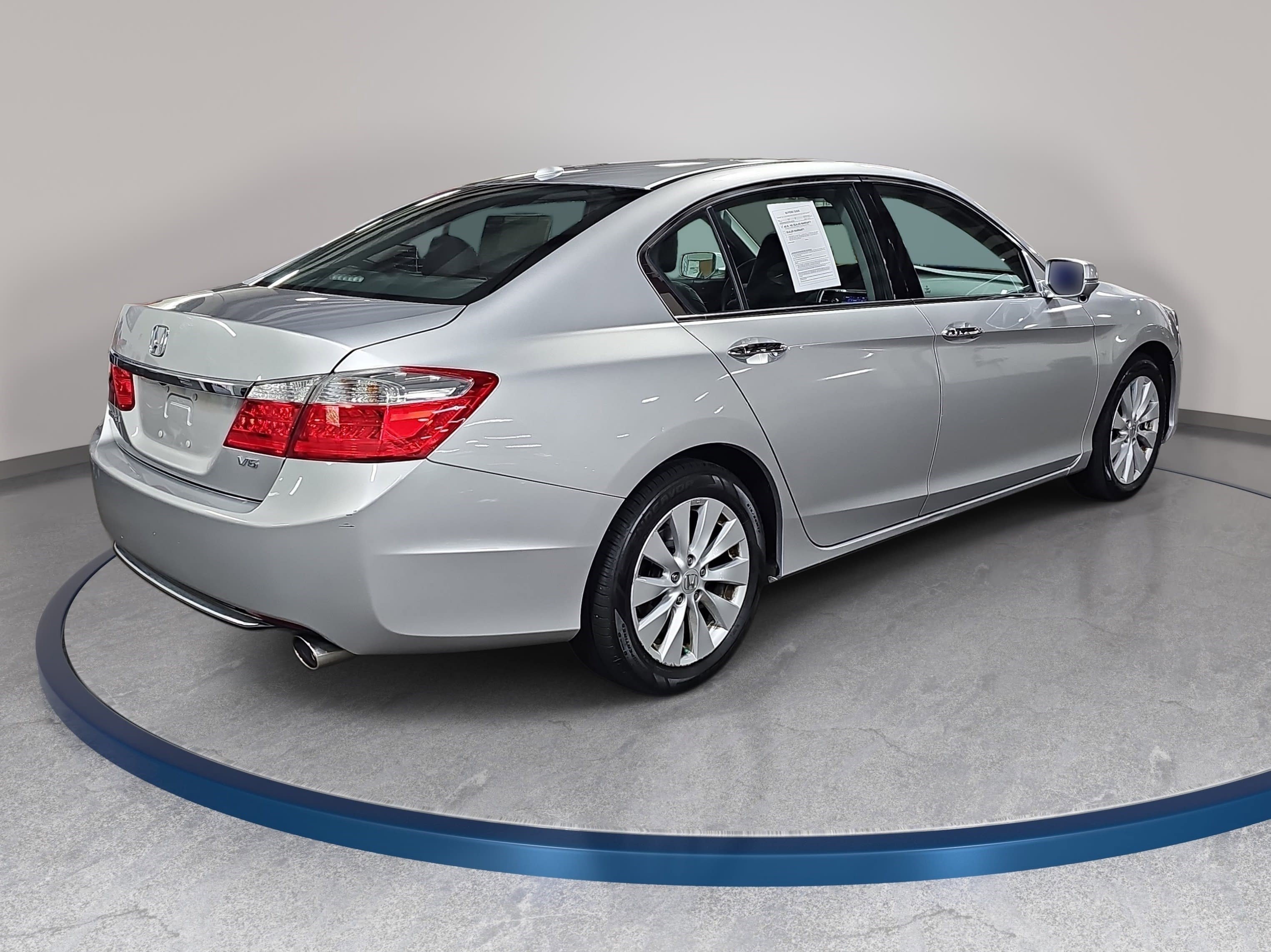 Used 2015 Honda Accord EX-L image 5