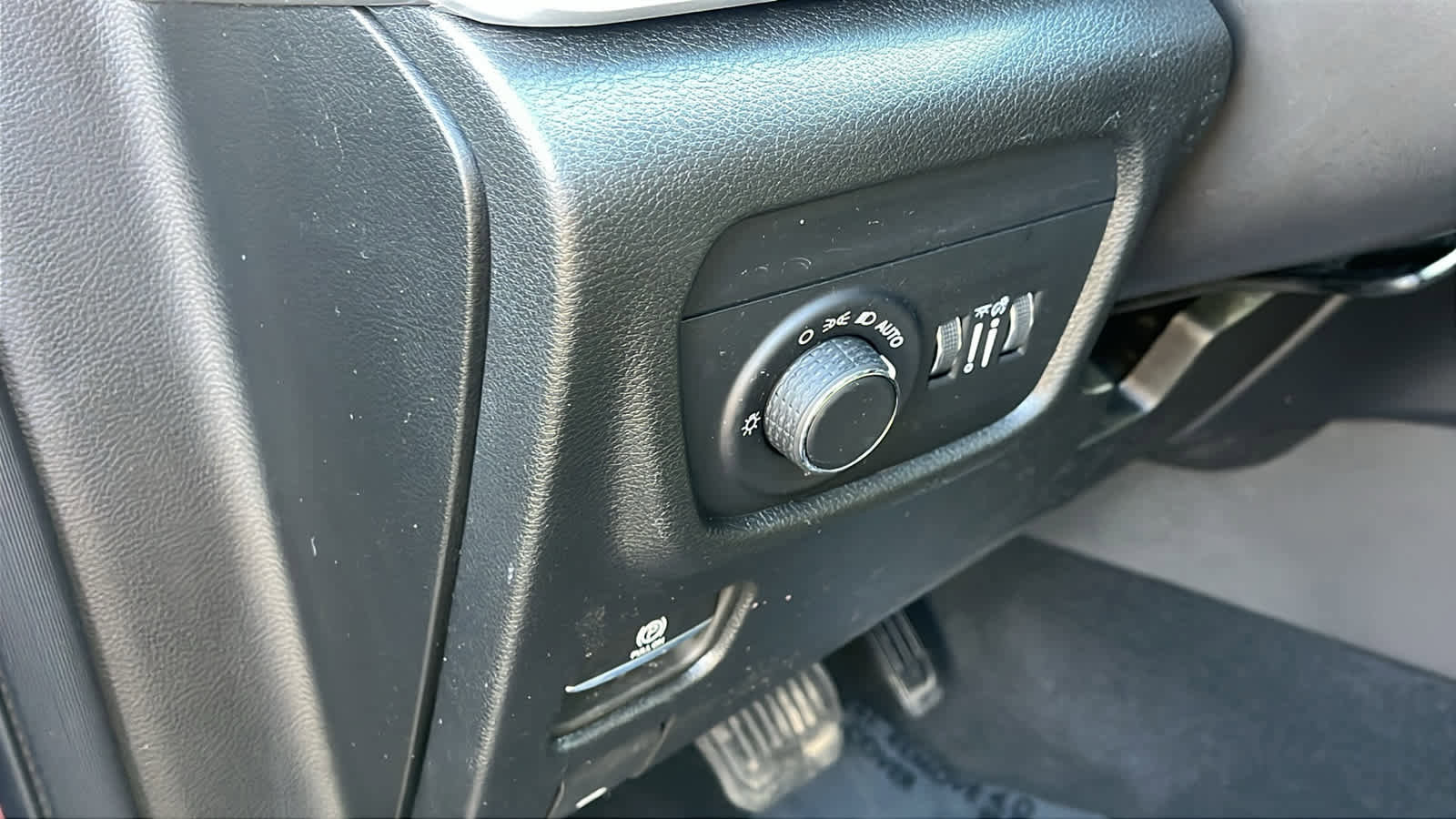 Certified 2025 Jeep Grand Cherokee L Altitude image 22