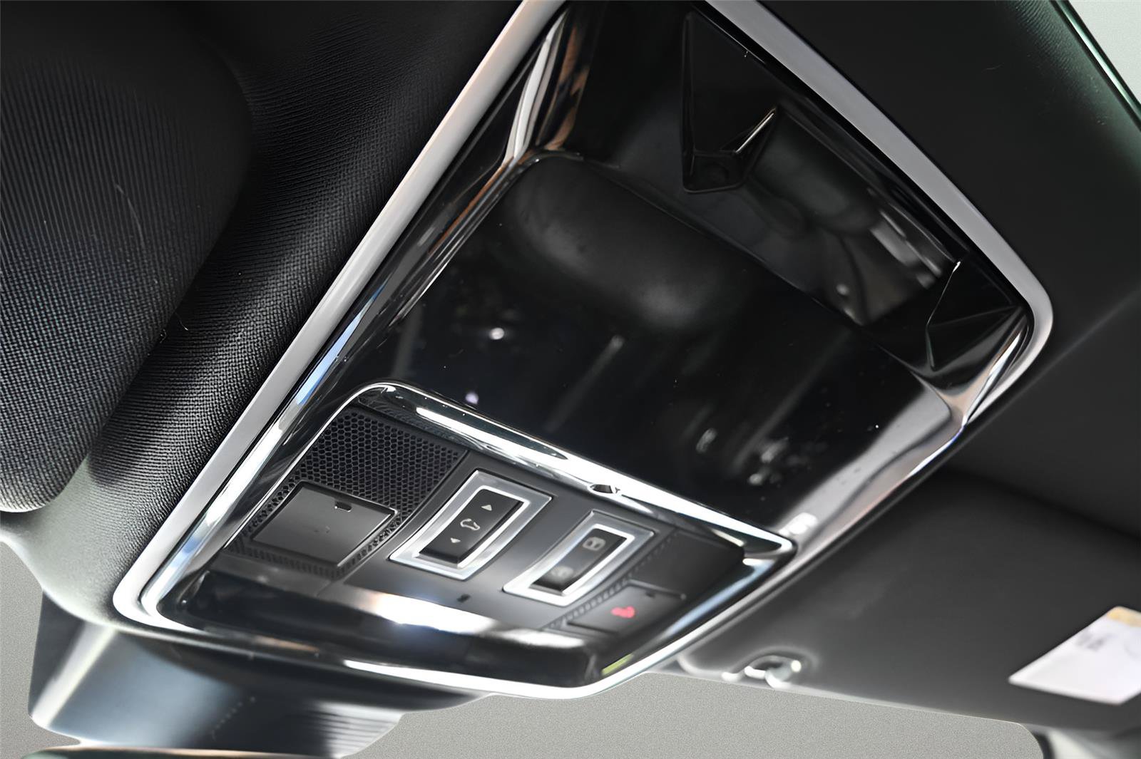 Used 2019 Land Rover Range Rover Supercharged AWD/4WD image 33