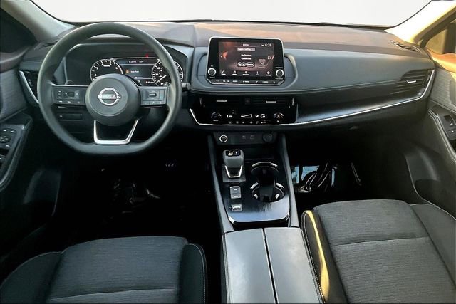 Used 2022 Nissan Rogue SV image 7