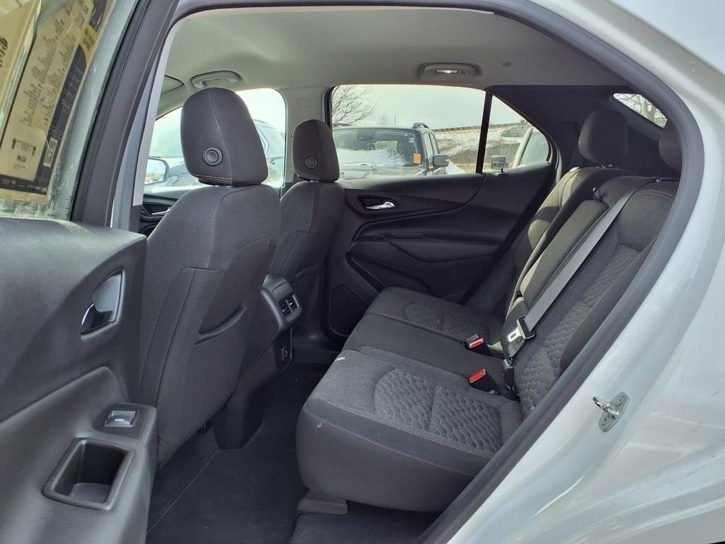 Used 2021 Chevrolet Equinox LT w/ LPO, Floor Liner Package image 9
