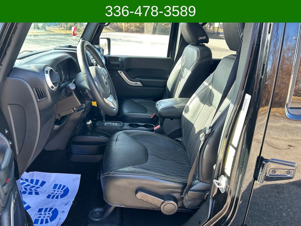 Used 2014 Jeep Wrangler Unlimited Sport image 9