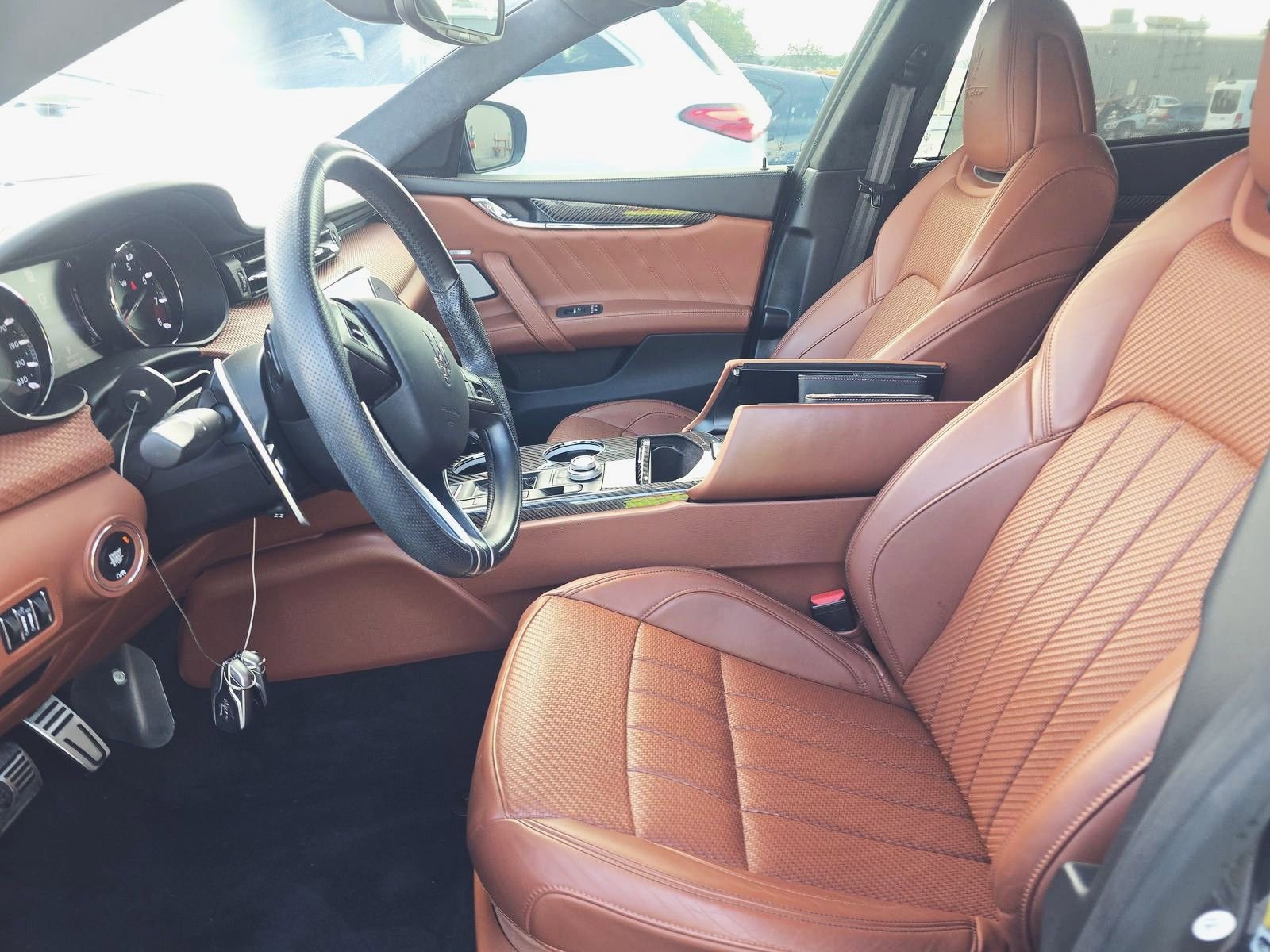 Used 2022 Maserati Quattroporte Trofeo image 5