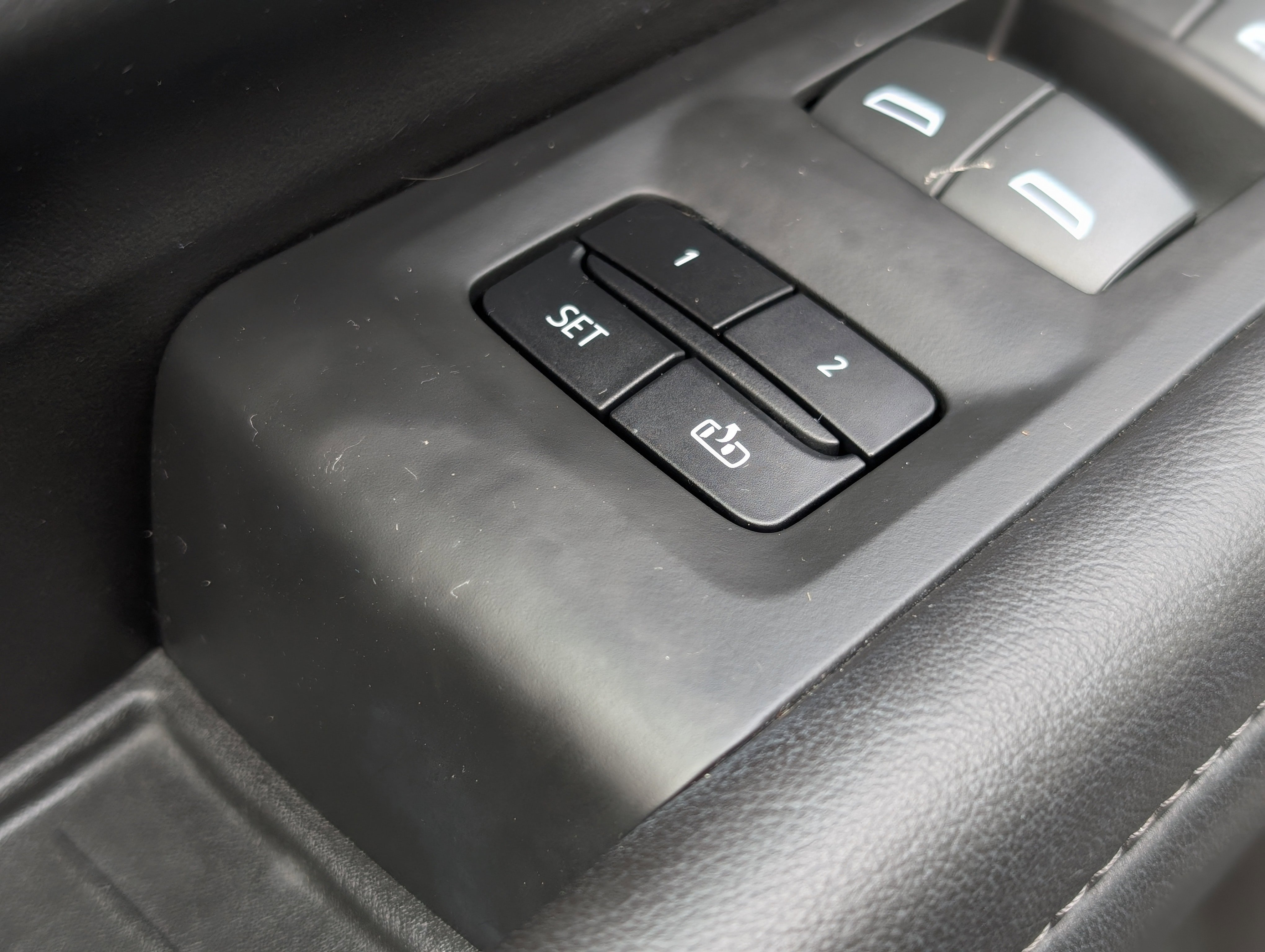 Used 2022 Chevrolet Tahoe LT image 28