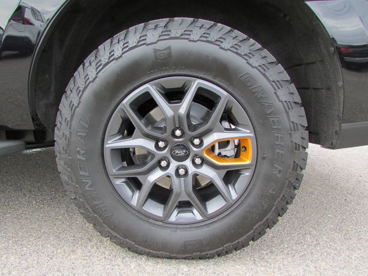 Used 2025 Ford Expedition Tremor AWD/4WD image 11