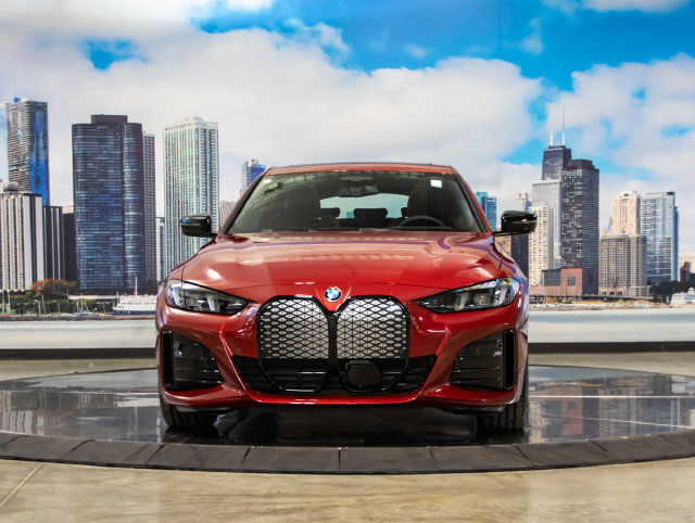 New 2026 BMW i4 xDrive40i w/ M Sport Package AWD/4WD image 3